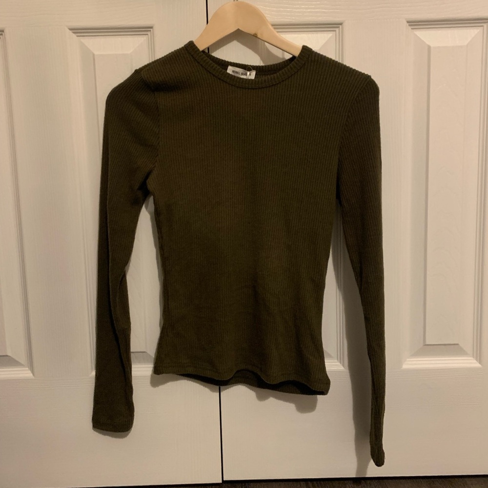 army green long sleeve